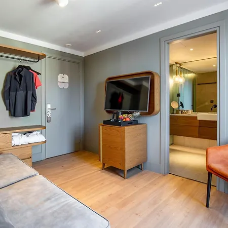 Hotel Bob W Eolou