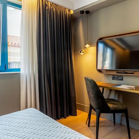 Hotel Bob W Eolou